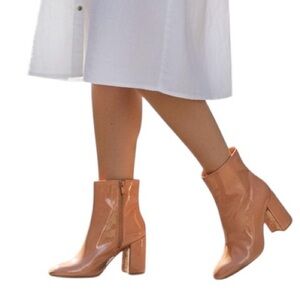 NWOT/Madden Girl/Women's While Ankle Boot/Caramel Patent/Size: 8.5